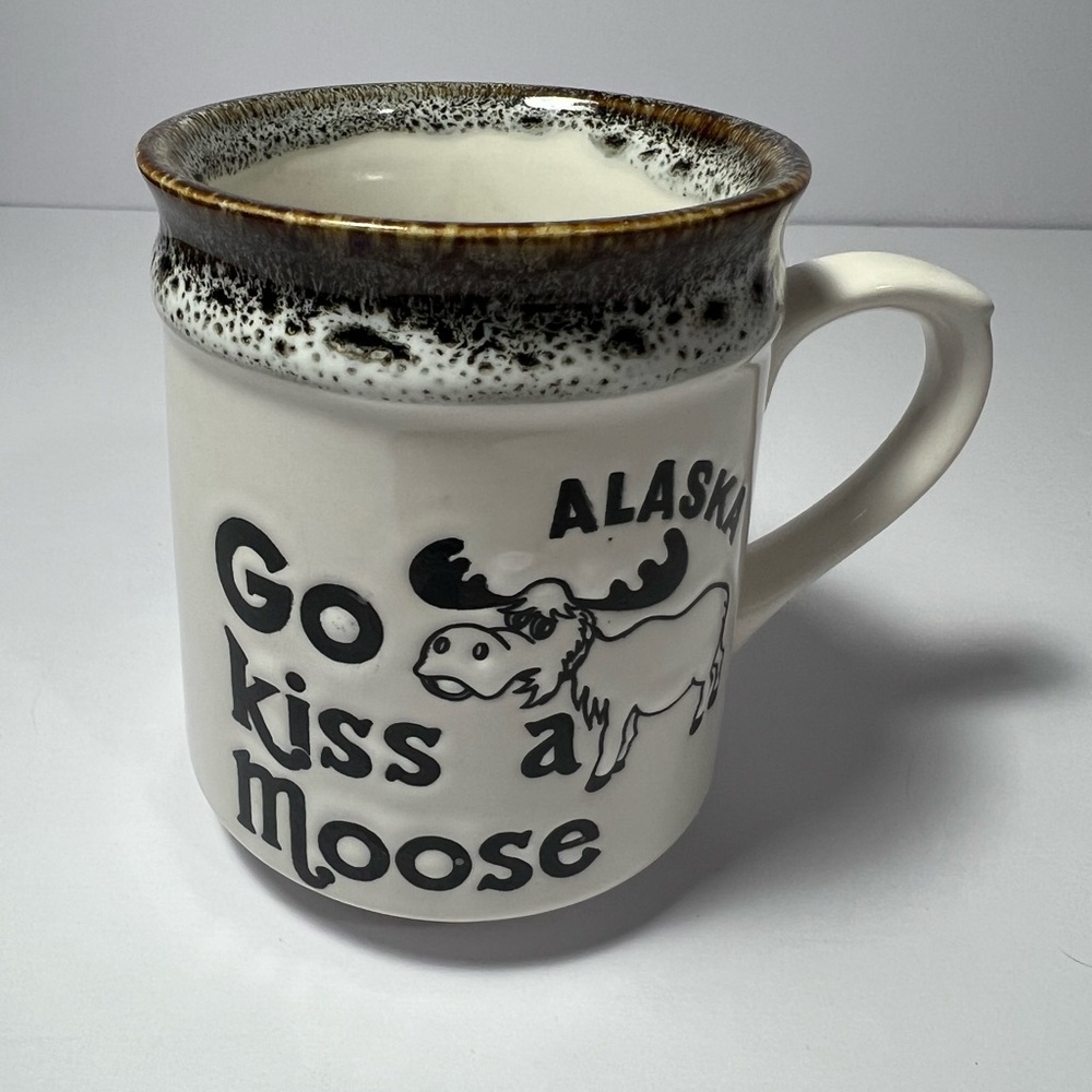 Alaska Moose Ceramic Mug - Brown and White